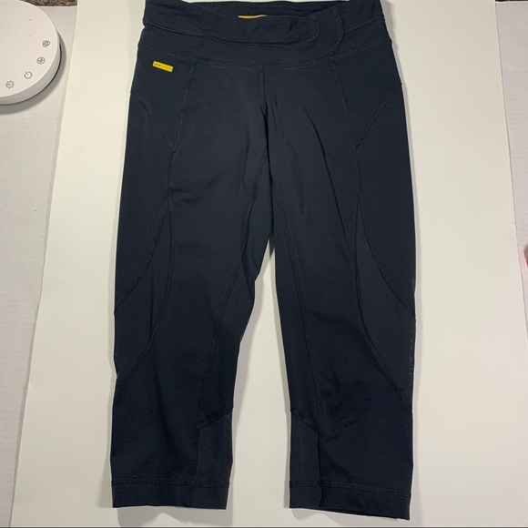 XS Lolë black crop leggings with mesh detailing - Picture 5 of 16